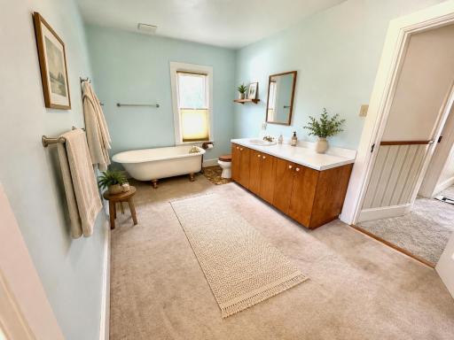 2nd Floor bath-Staged