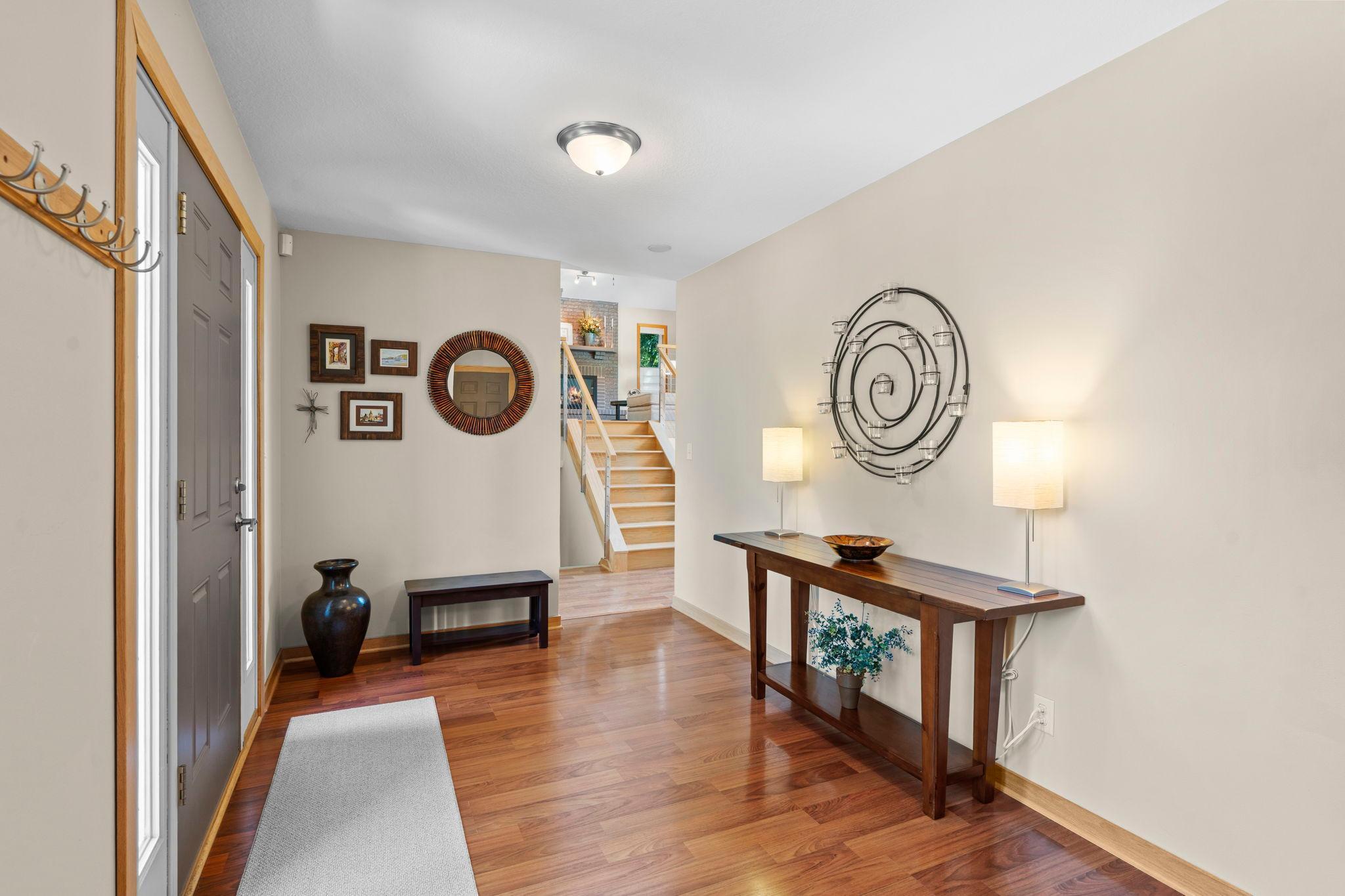 18-web-or-mls-9040 E Sunrise Cir-168.jpg