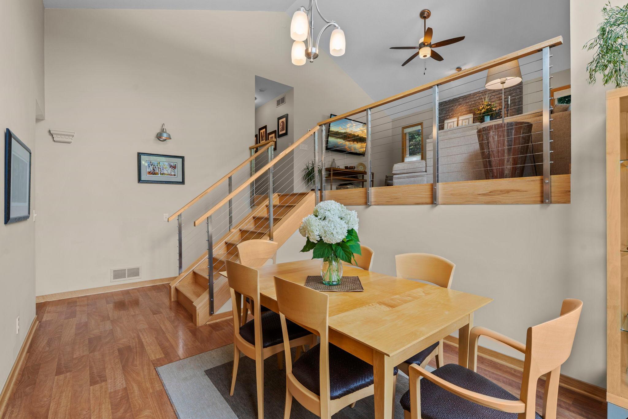 30-web-or-mls-9040 E Sunrise Cir-258.jpg