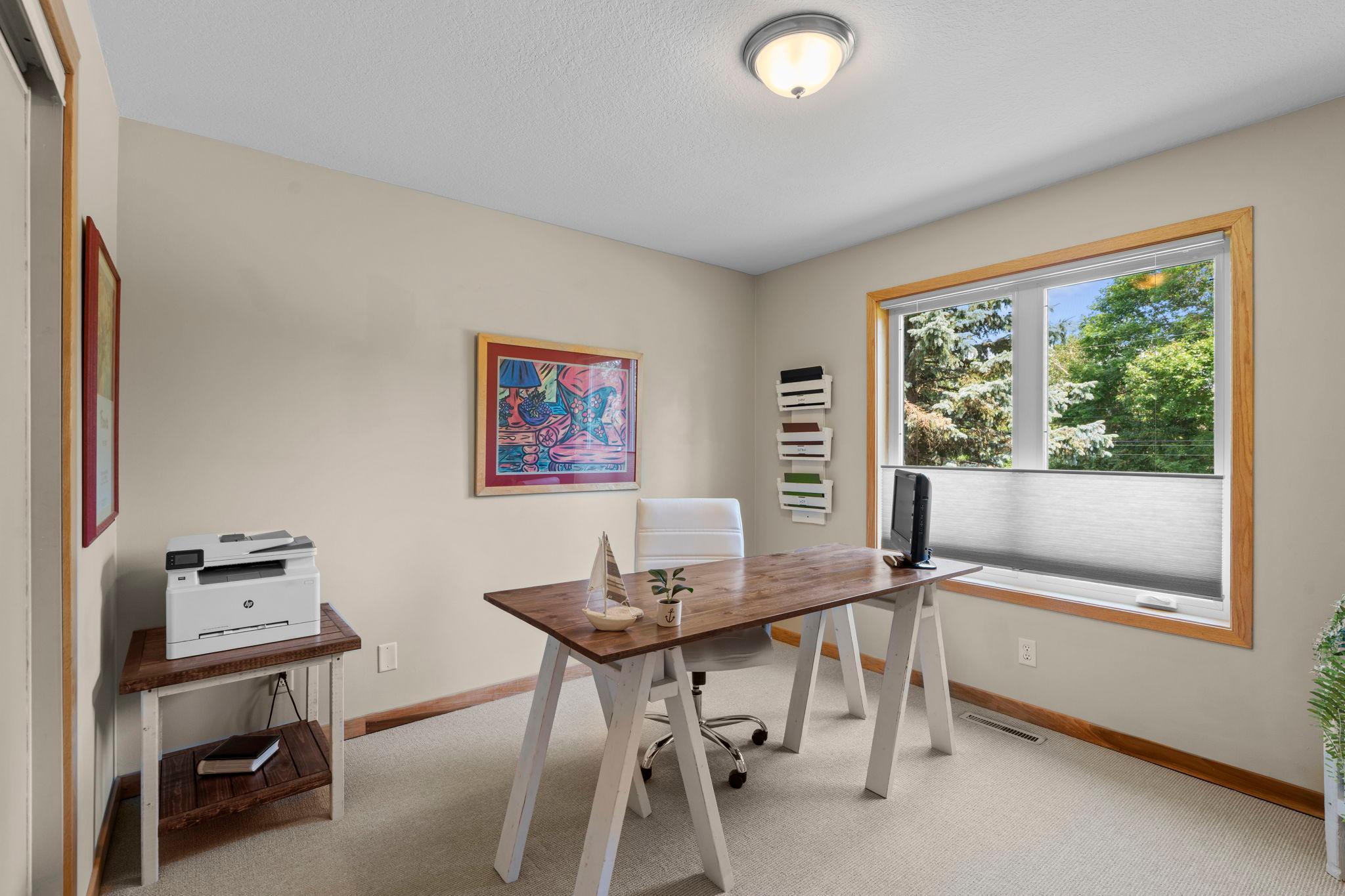 49-web-or-mls-9040 E Sunrise Cir-323.jpg