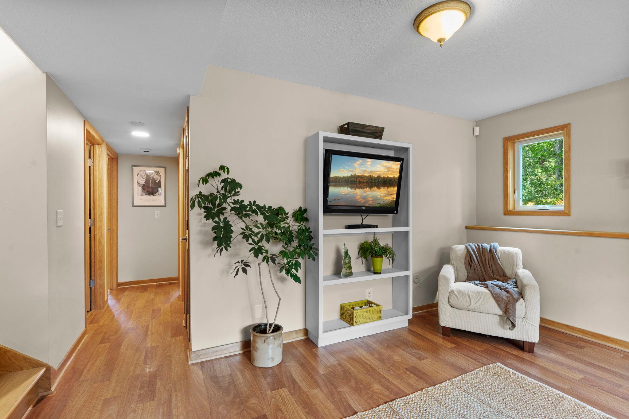 59-web-or-mls-9040 E Sunrise Cir-373.jpg