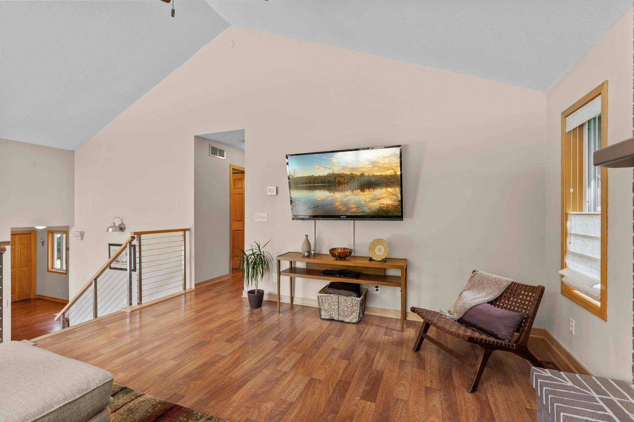 27-web-or-mls-9040 E Sunrise Cir-288.jpg