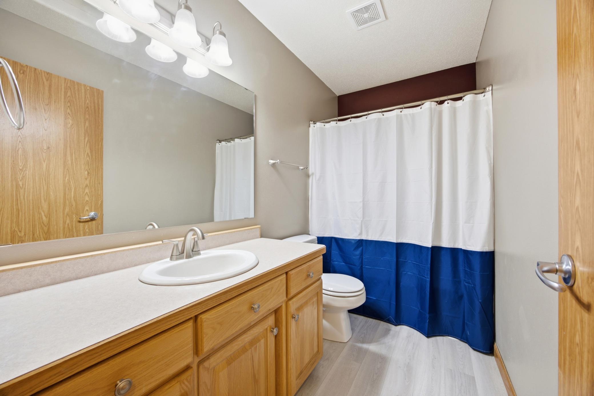 Main floor full bath