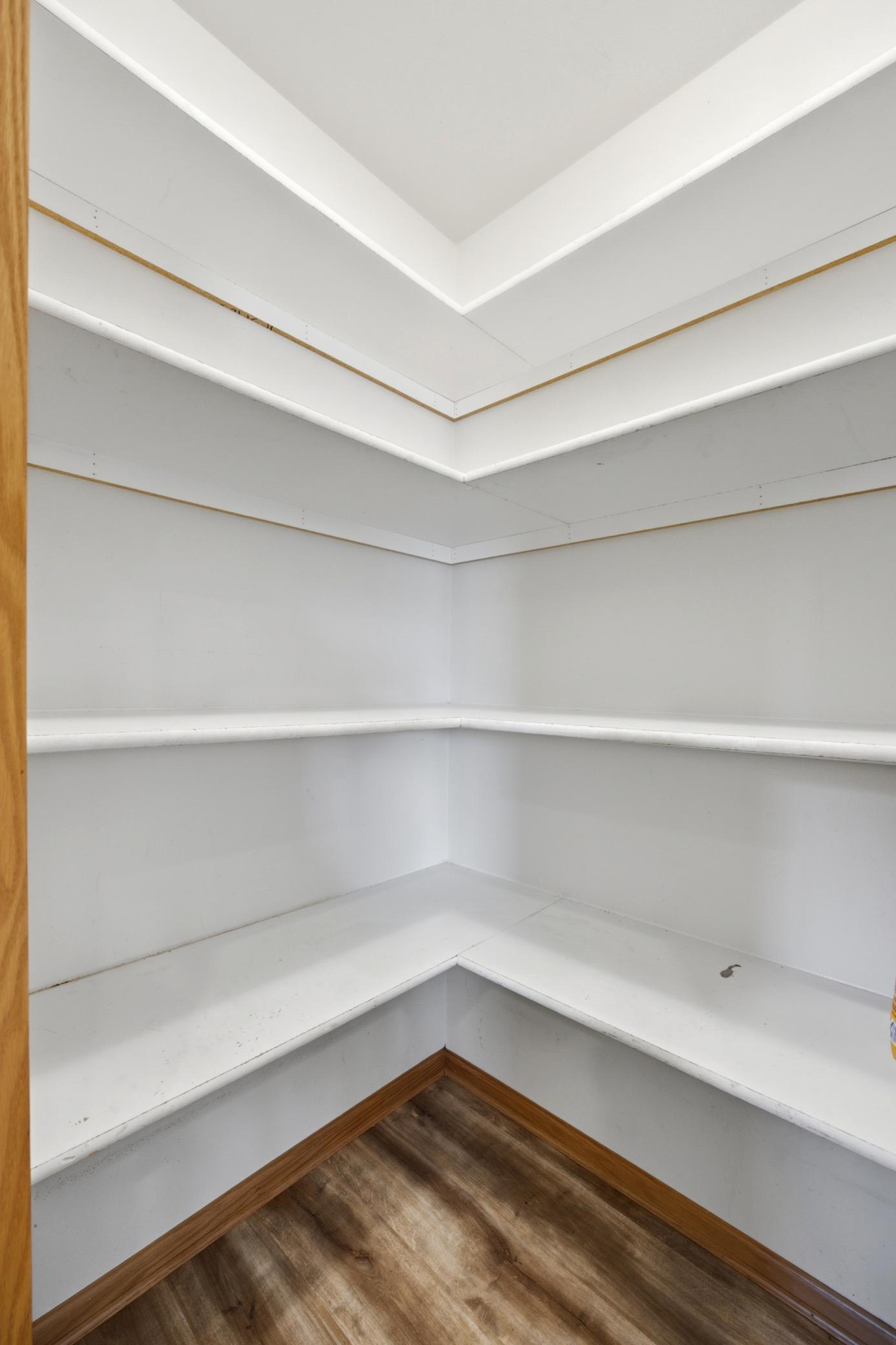 Corner pantry - No wire shelving here!