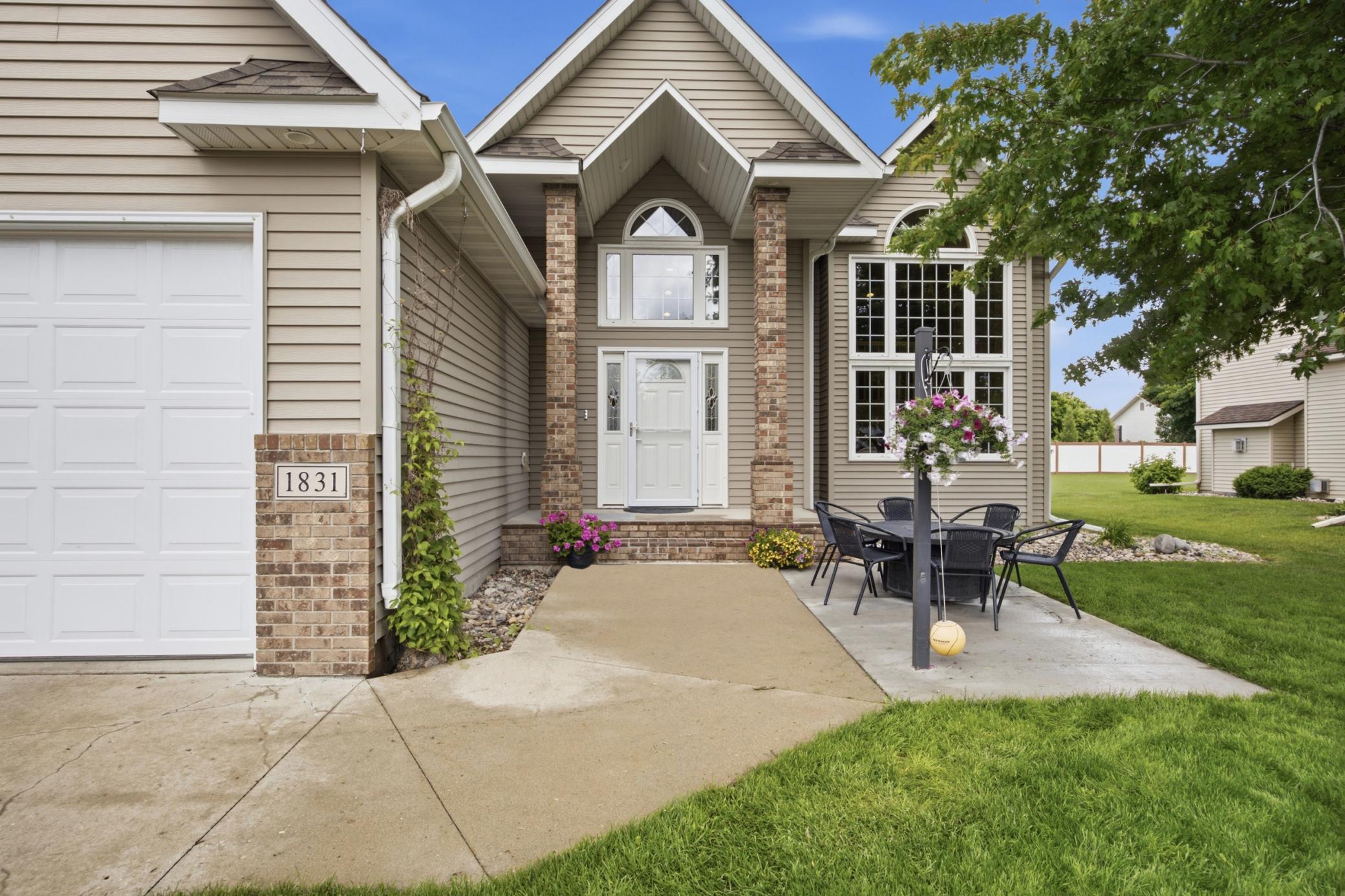 Spacious front walk