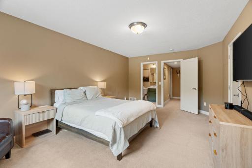 10974 Alameda Avenue, Inver Grove Heights, MN 55077