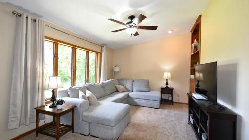 17910 Wedgewood Drive, Zumbrota, MN 55992