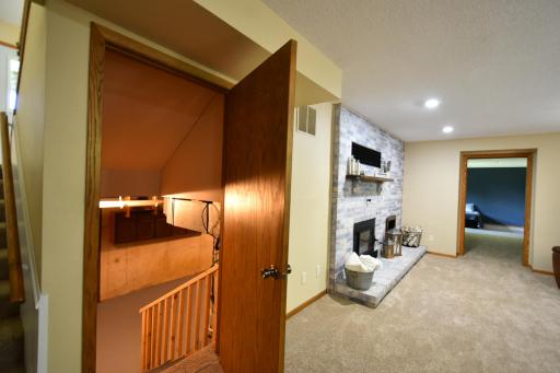 17910 Wedgewood Drive, Zumbrota, MN 55992