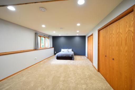 17910 Wedgewood Drive, Zumbrota, MN 55992
