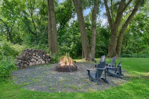 9125 Abbywood Road, Chaska, MN 55318