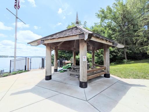 4387 Wilshire Boulevard, 106, Mound, MN 55364