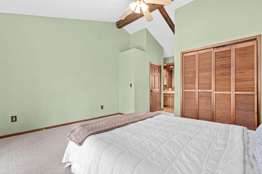 8955 Hilltop Drive, Saint Bonifacius, MN 55375