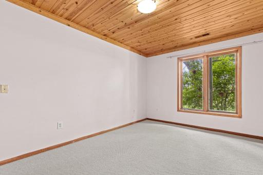 8955 Hilltop Drive, Saint Bonifacius, MN 55375