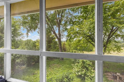 8955 Hilltop Drive, Saint Bonifacius, MN 55375
