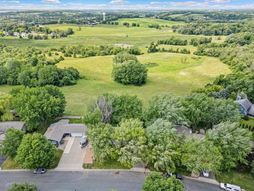8955 Hilltop Drive, Saint Bonifacius, MN 55375
