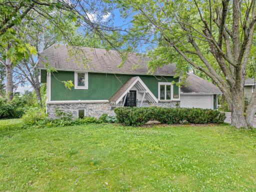 8955 Hilltop Drive, Saint Bonifacius, MN 55375