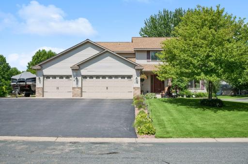 21071 Hyacinth Avenue, Lakeville, MN 55044
