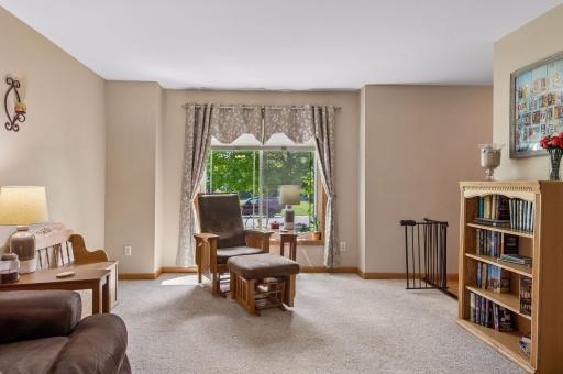 21071 Hyacinth Avenue, Lakeville, MN 55044