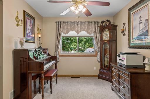 21071 Hyacinth Avenue, Lakeville, MN 55044