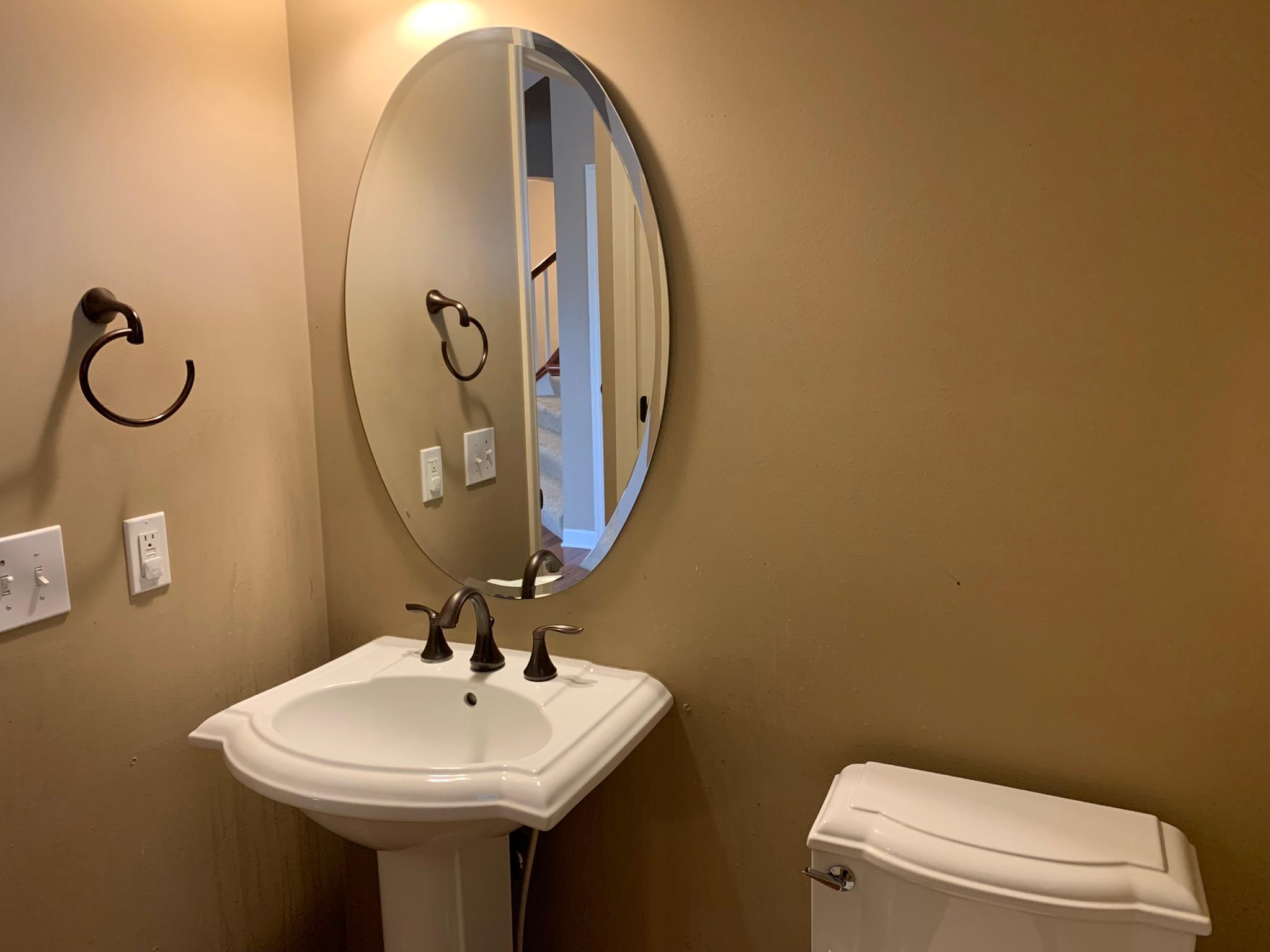 13 - Main floor guest bath.JPEG