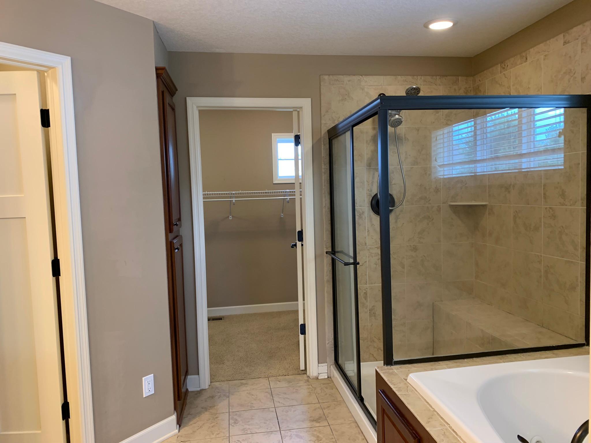 20 - Private primary bath.JPEG