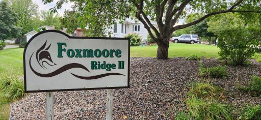 Enjoy true one-level living in the Foxmoore Ridge neighborhood