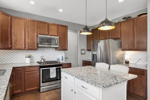 4332 Cottagewood Court, Excelsior, MN 55331