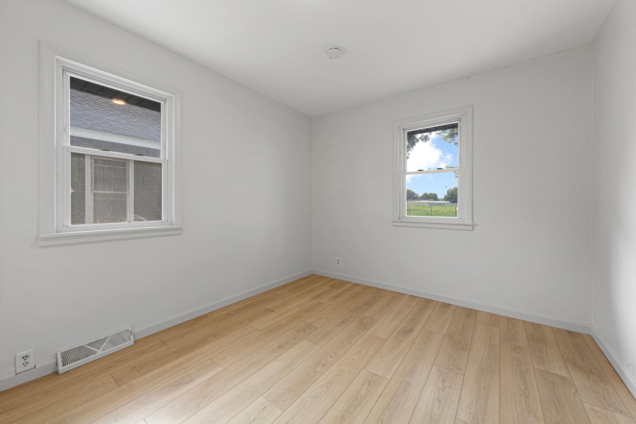 28 bedroom 2.jpg