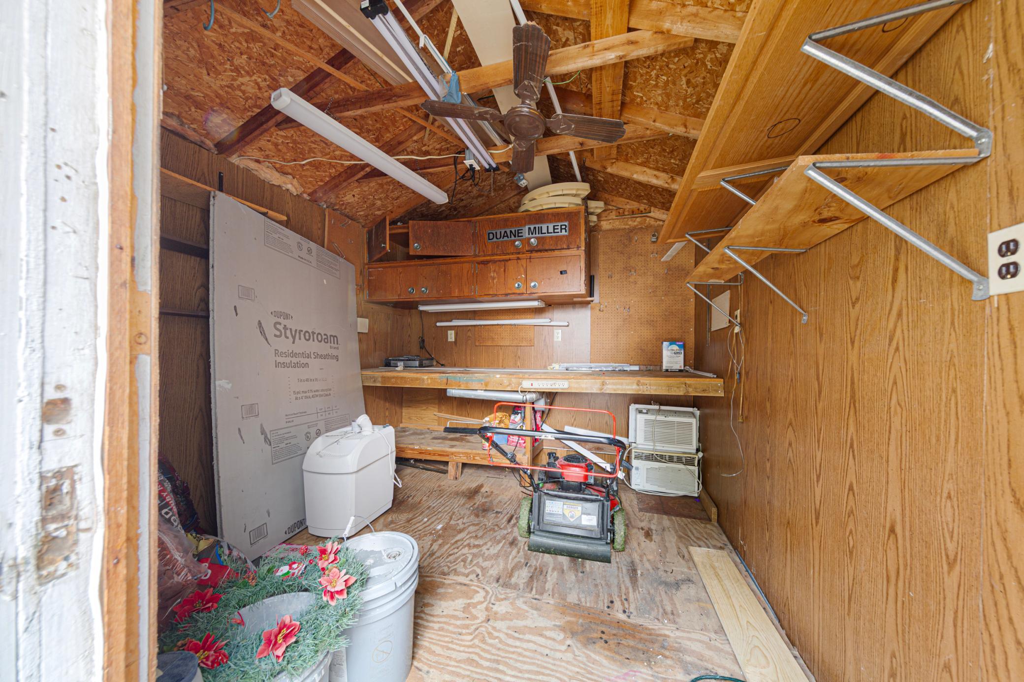 39 shed.jpg