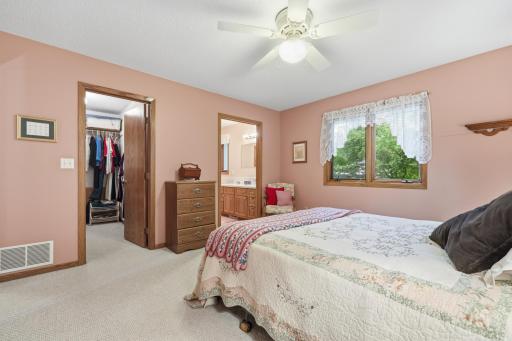 319 1st Street NW, Menahga, MN 56464