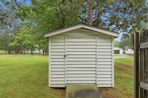 319 1st Street NW, Menahga, MN 56464