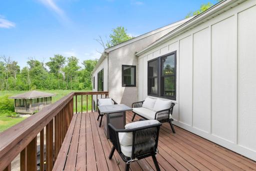 The main level deck is 17' x 10' and offers panoramic nature views.