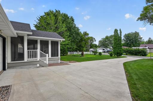 1212 Latoka Drive SW, Alexandria, MN 56308
