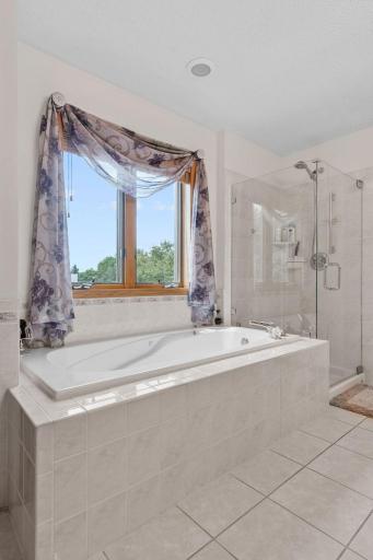 3901 Foxglove Court N, Minneapolis, MN 55443