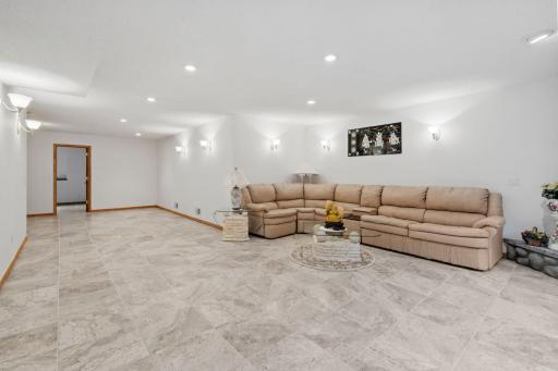 3901 Foxglove Court N, Minneapolis, MN 55443