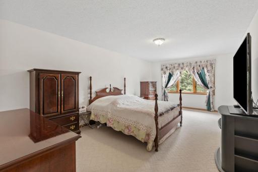 3901 Foxglove Court N, Minneapolis, MN 55443
