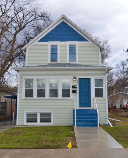910 7th Street N, Fargo, ND 58102