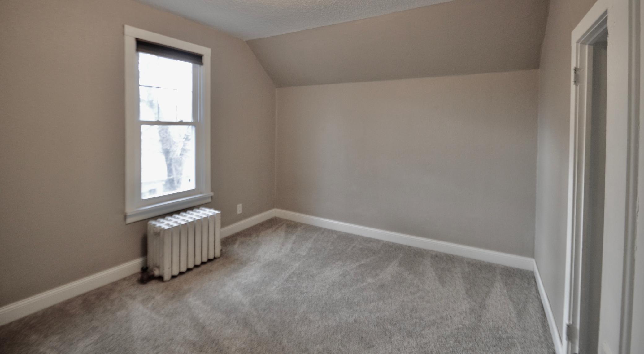 Bedroom.JPG