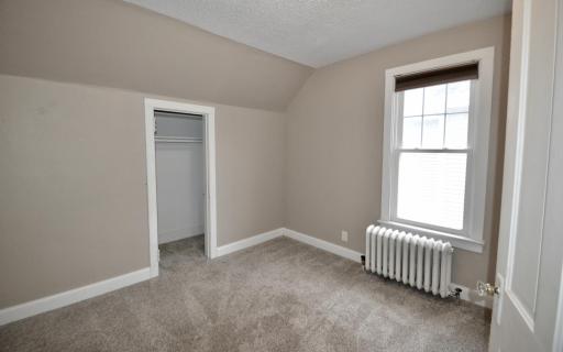 910 7th Street N, Fargo, ND 58102