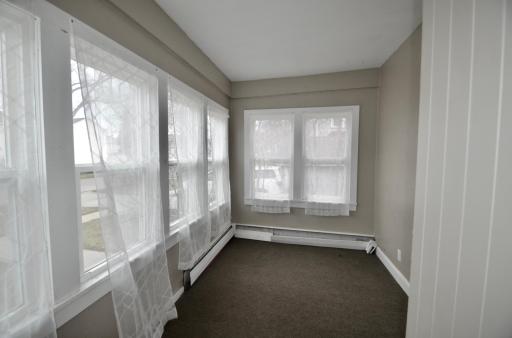 910 7th Street N, Fargo, ND 58102