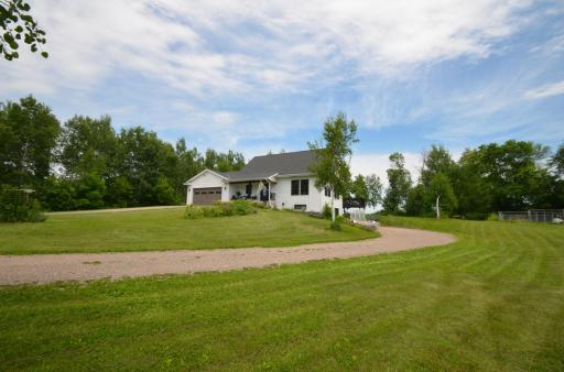 28615 Quail Road, Shafer, MN 55074