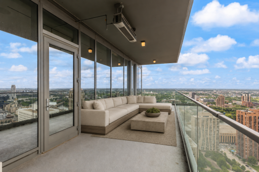 255 Hennepin Avenue, 3402, Minneapolis, MN 55401