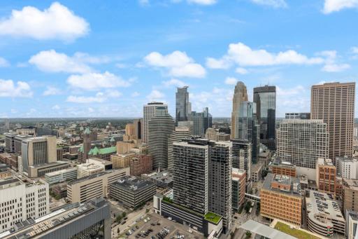 255 Hennepin Avenue, 3402, Minneapolis, MN 55401