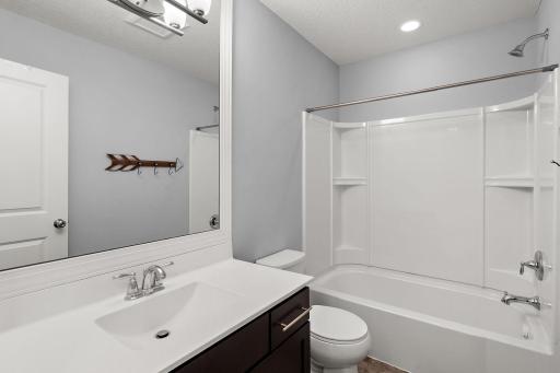 Upper level Full Bathroom
