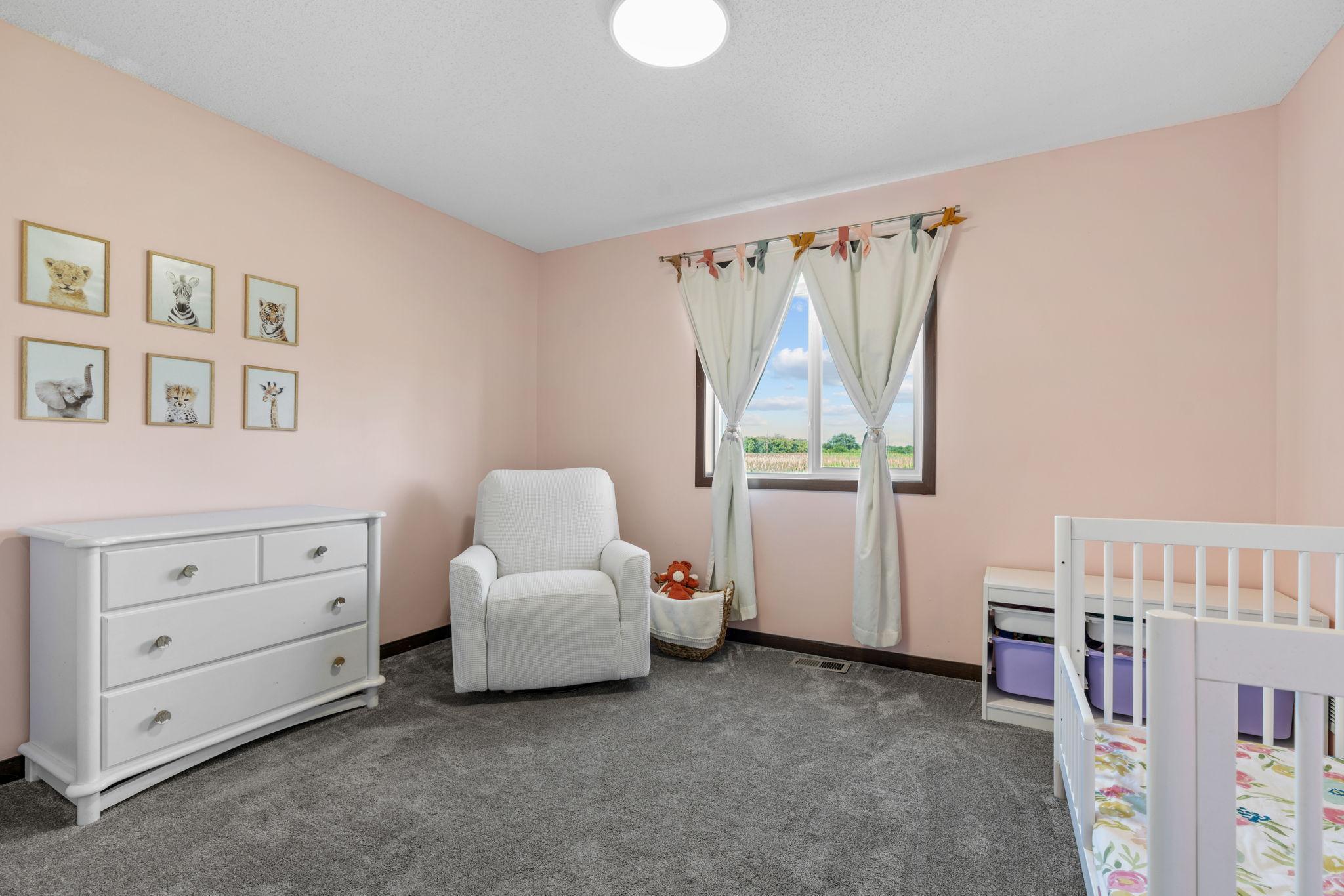 34-web-or-mls-371 Cedar Ave N-34.jpg