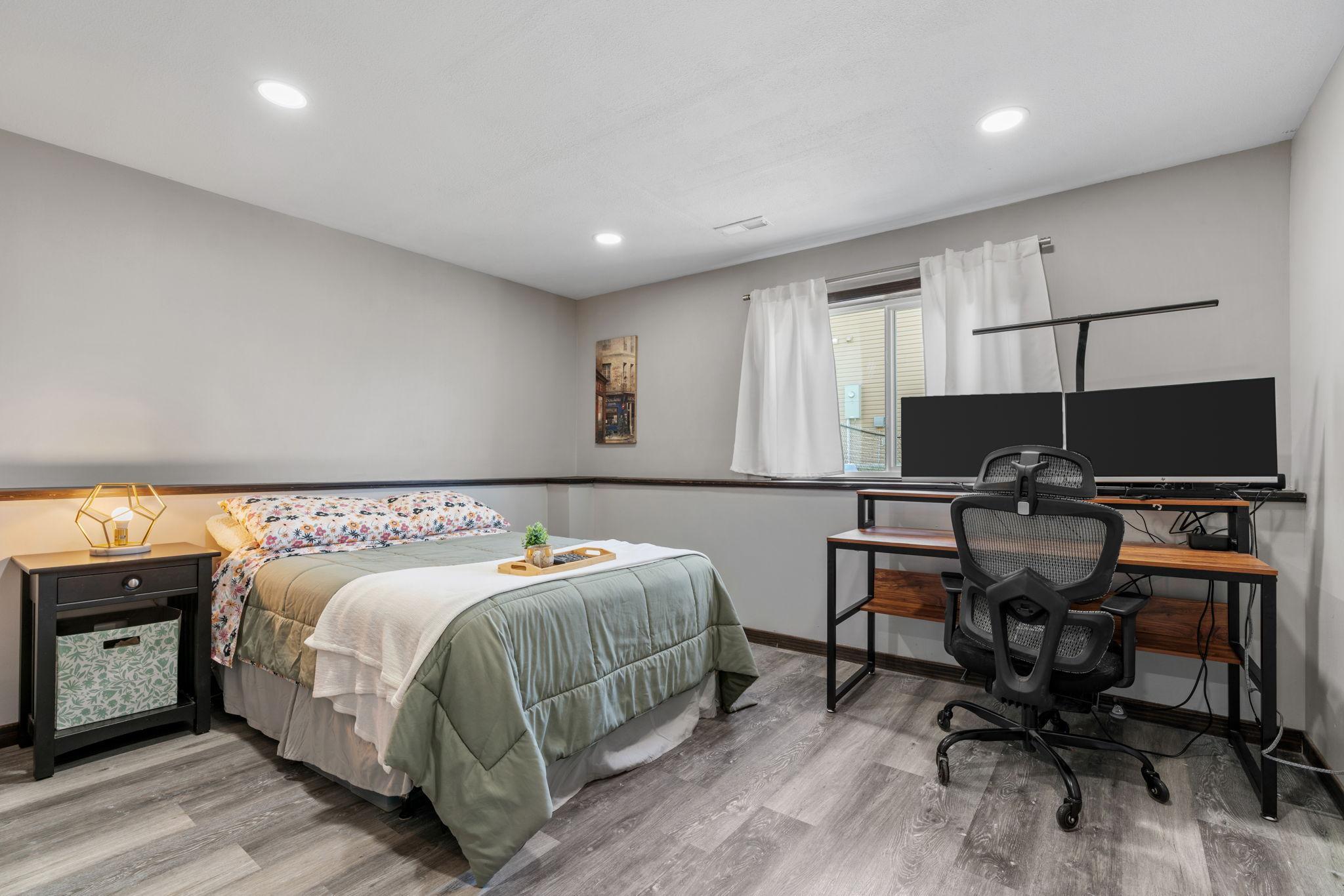 43-web-or-mls-371 Cedar Ave N-43.jpg