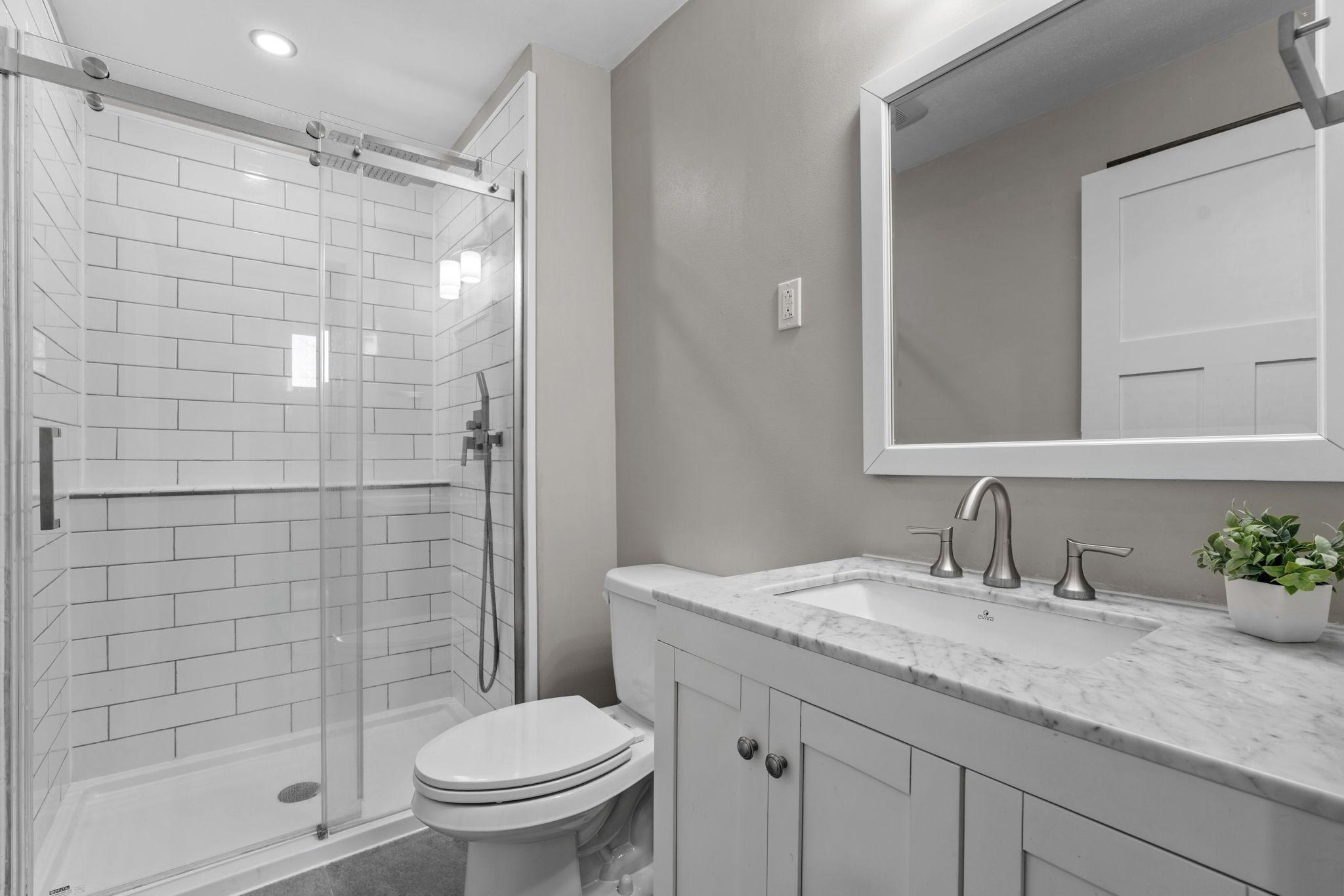 45-web-or-mls-371 Cedar Ave N-45.jpg