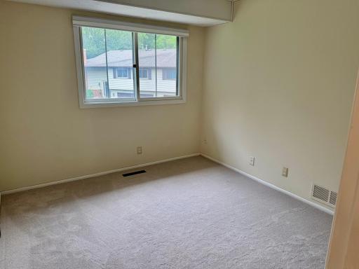 10702 Cavell Road, Bloomington, MN 55438