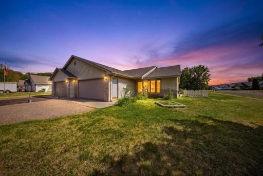 Enjoy the ease of main-level living in this inviting twin home, where an open layout creates a comfortable flow for everyday life. Complete with a 2-car attached garage & nestled in an inviting neighborhood.