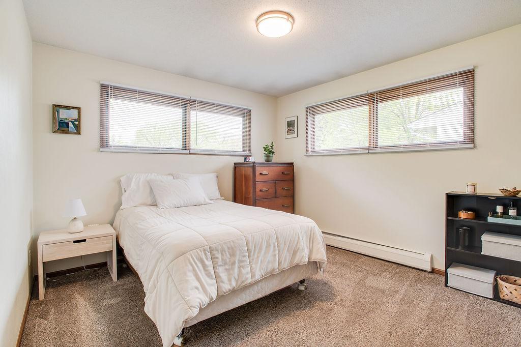 Primary bed